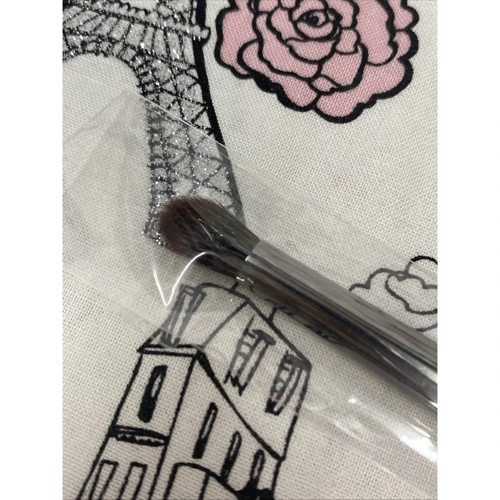 MORPHE E17  Crease Precision Blender Brush Makeup  New Sealed